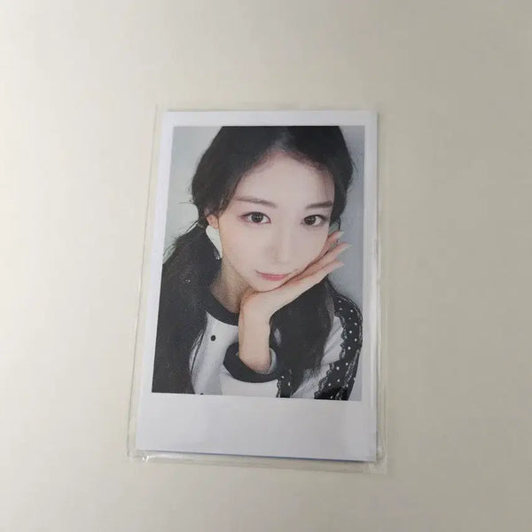 [BUNJANG] tripleS Kaede Irion Karin Gongbang Photocard Polaroid / 트리플에스 카에데 이리온 카린 공방 포카 폴라 음방