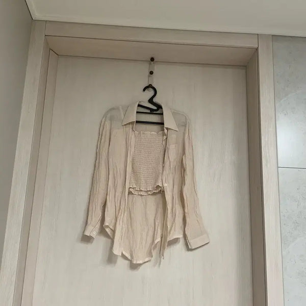 [BUNJANG] Beige Shirt Crop Tank Top Set / 베이지 셔츠 크롭 나시 셋업
