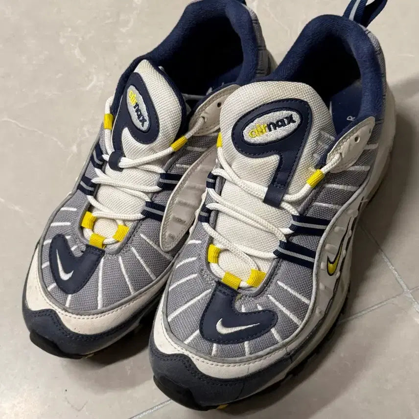 [BUNJANG] Nike Air Max 98 Tour Yellow Sneakers / 맥스98 투어 옐로우 260
