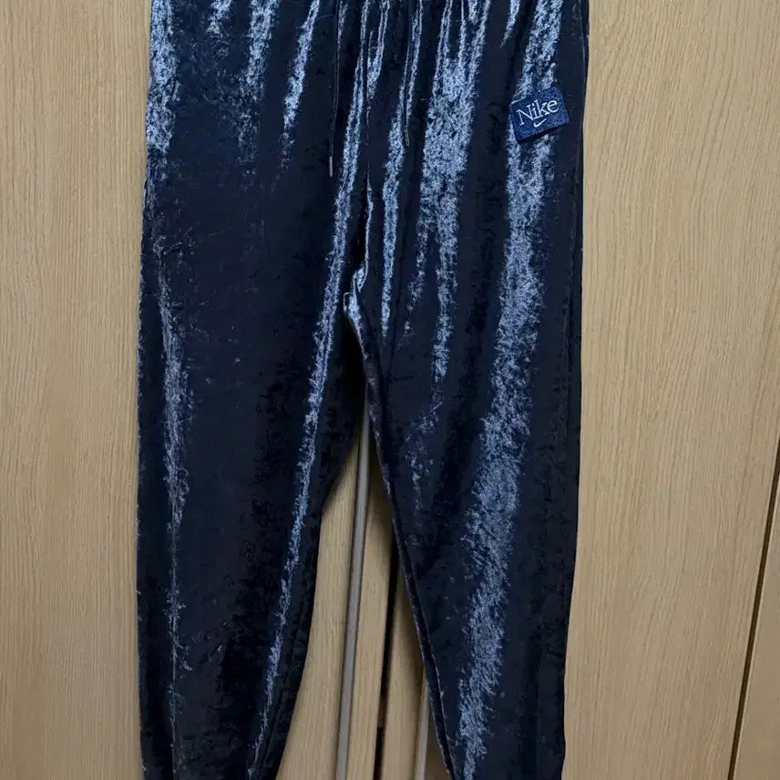 [BUNJANG] Nike Women's Velvet Velour Track Pants S Navy / 나이키 여성용 벨벳(벨로아) 트레이닝 바지 S 네이비