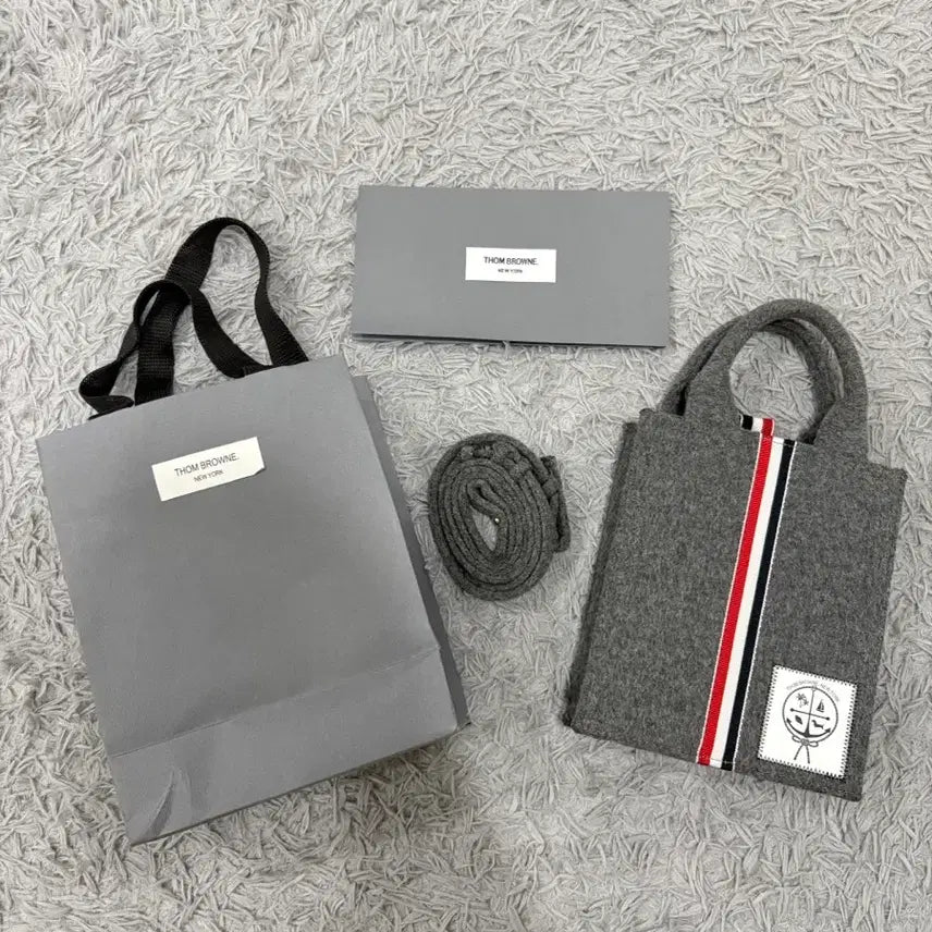 [BUNJANG] Thom Browne Seongsu Tote Bag Small / 톰브라운 성수 토트백 스몰