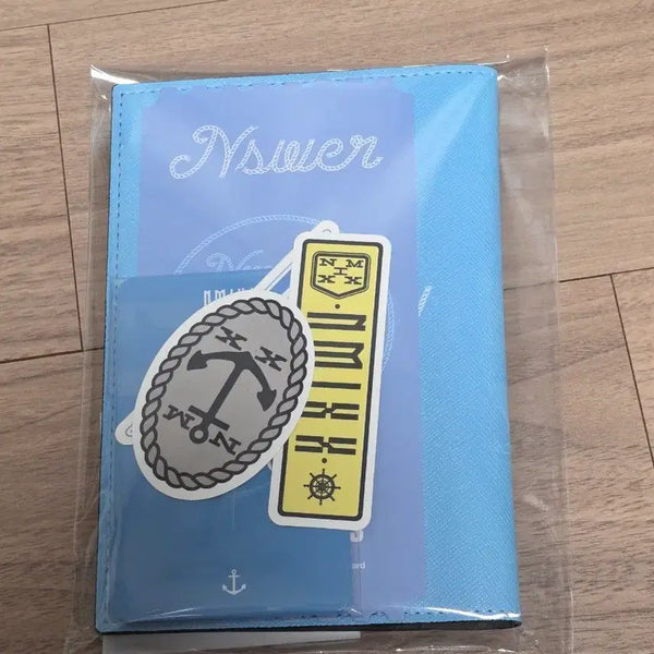 [BUNJANG] NMIXX Passport Wallet Byul Byul Byul Pop-up Sealed / (미개봉) 엔믹스 여권 지갑 별별별 팝업
