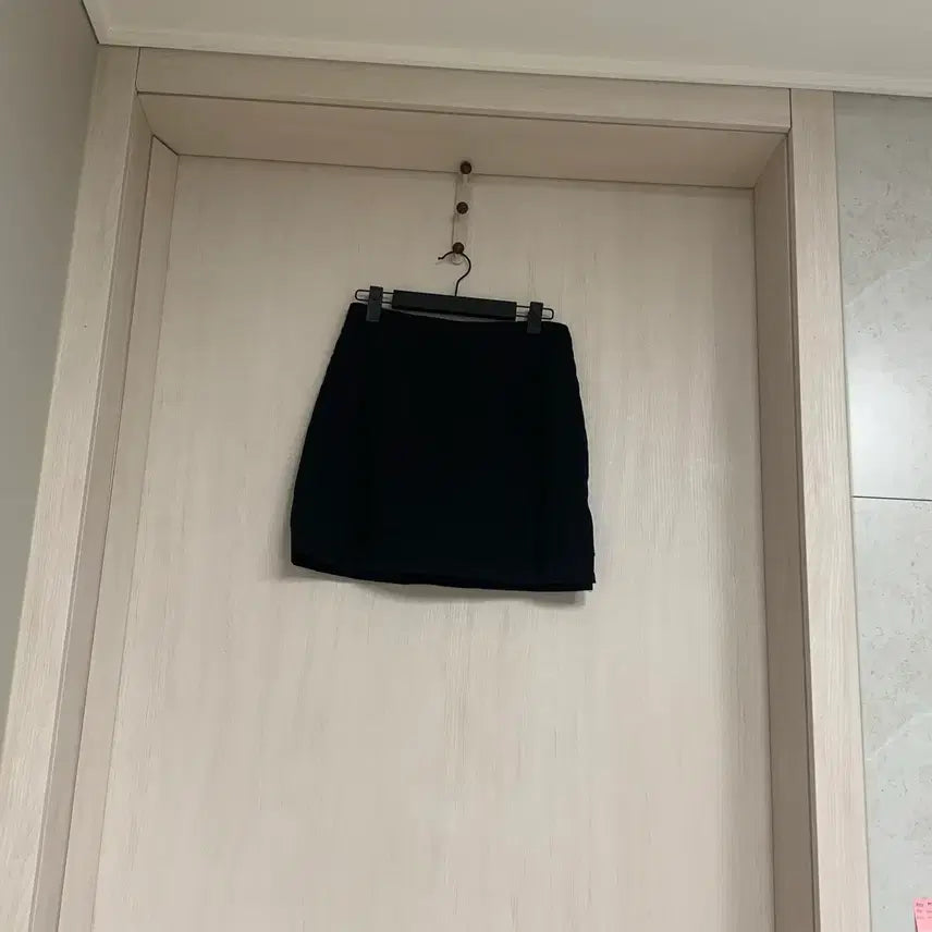 [BUNJANG] Romistory Black Linen Blend A-Line Mini Skort / 블랙 H라인 로미스토리 미니 치마바지 여름용