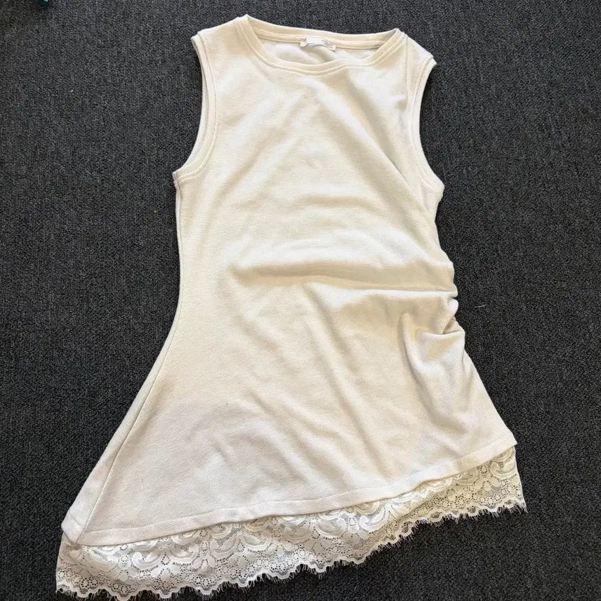 [BUNJANG] Zara Lace Ivory Knit Tank Top / 자라 나시 민소매 레이스 아이보리 니트 탱크탑