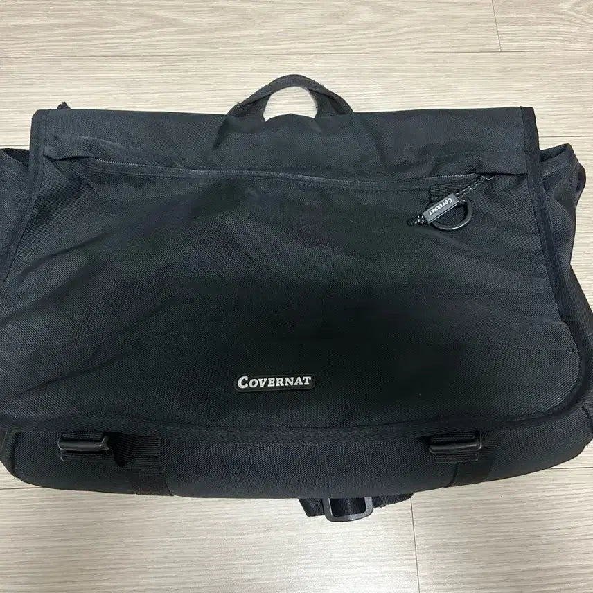 [BUNJANG] Covernat Messenger Bag / 커버낫 메신저백