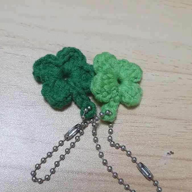 [BUNJANG] Handmade Clover Keychain Set / 통통 네잎클러버 키링 4+1