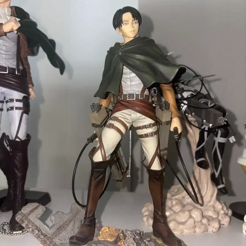 [BUNJANG] Attack on Titan Levi Action Figure / 진격의 거인 리바이 액션 피규어