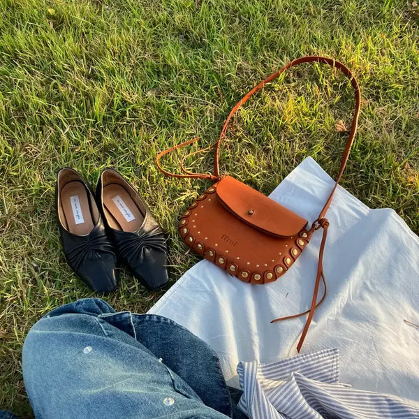 [BUNJANG] ffroi Maximus Bag Medium Olmo Brown Italian Leather Studded Shoulder Bag / ffroi 프루아 스터드 백 (이자벨마랑 맛)