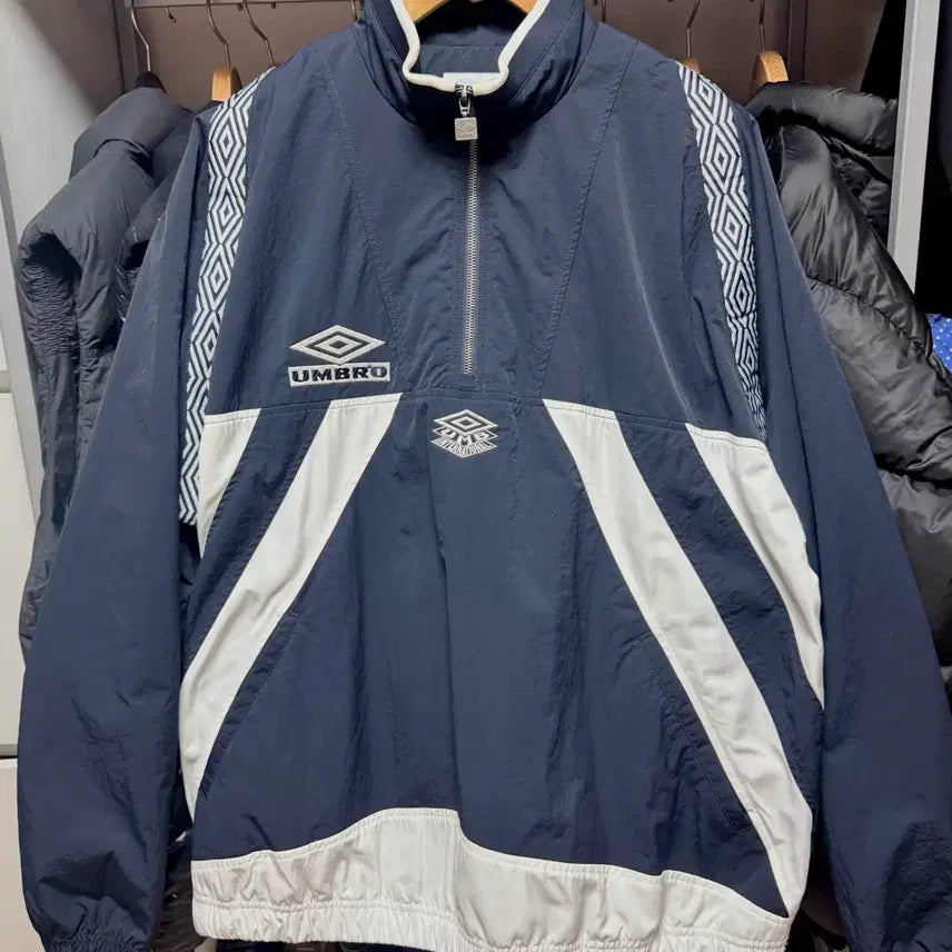 [BUNJANG] Umbro HBL Anorak Half Zip Navy / 엄브로 HBL 아노락 반집업 네이비