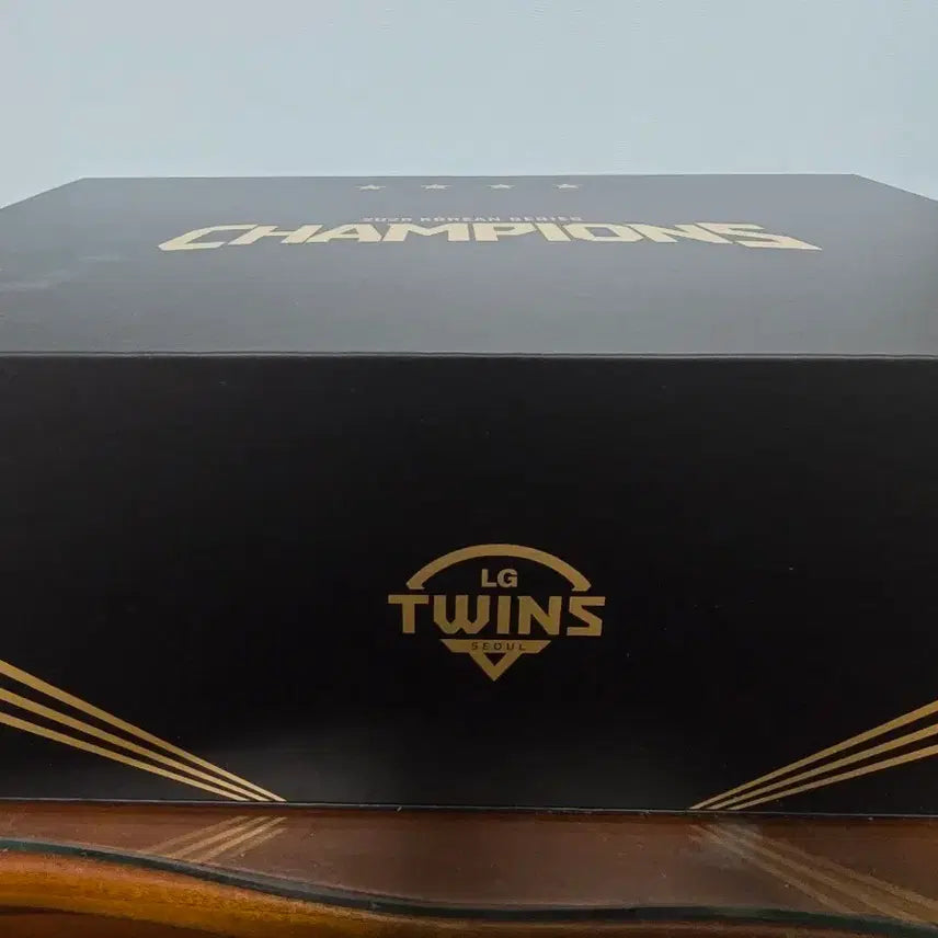 [BUNJANG] LG Twins 2025 Korean Series Championship Commemorative Photocard Collection Set (Limited Edition of 1000) / (미개봉)2025 LG트윈스 한국시리즈 우승기념 포토카드 컬렉션 세트(1000개 한정)