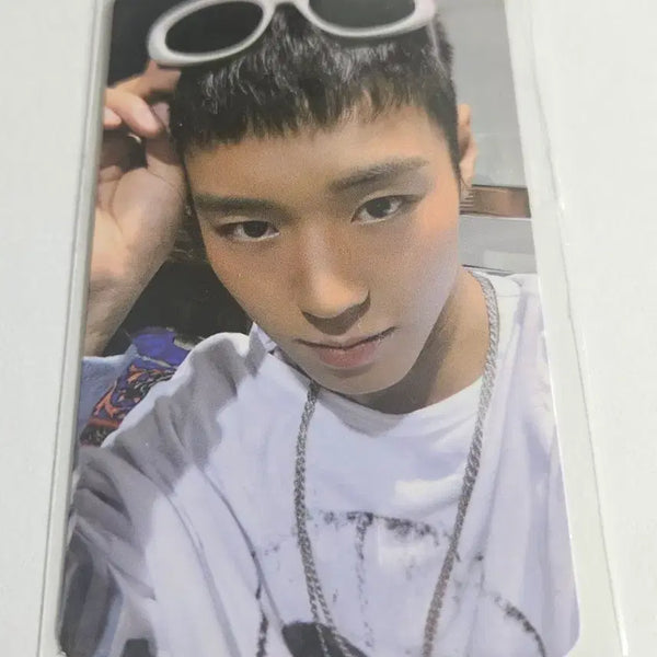 [BUNJANG] Park Jihoon 26th Season's Greetings Photocard / 박지훈 26시그 구성 포토카드