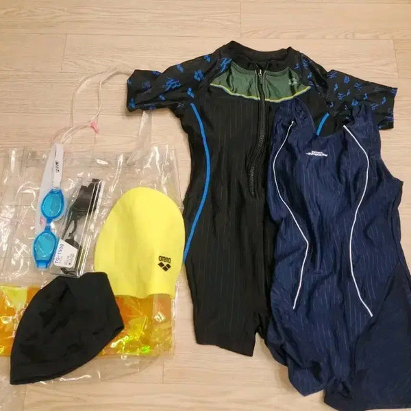 [BUNJANG] Arena Jettes 2-Piece Swimwear Set / 아레나,제테스 2부 수영복 2벌 외 일괄