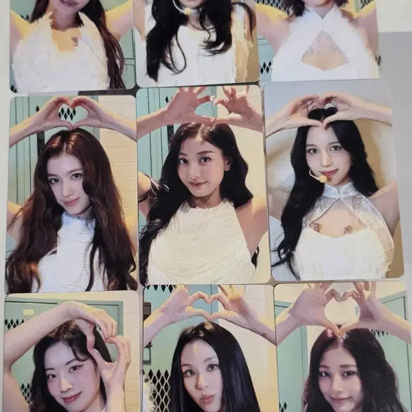 [BUNJANG] Twice Concert DVD Photocard & POB Bundle Set / 트와이스 콘서트 DVD 포카 및 특전