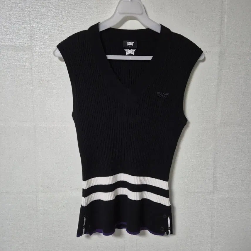[BUNJANG] PXG Golf Wear Knit Vest Black/White Stripe / PXG 골프웨어 니트 베스트 검정/화이트 스트라이프