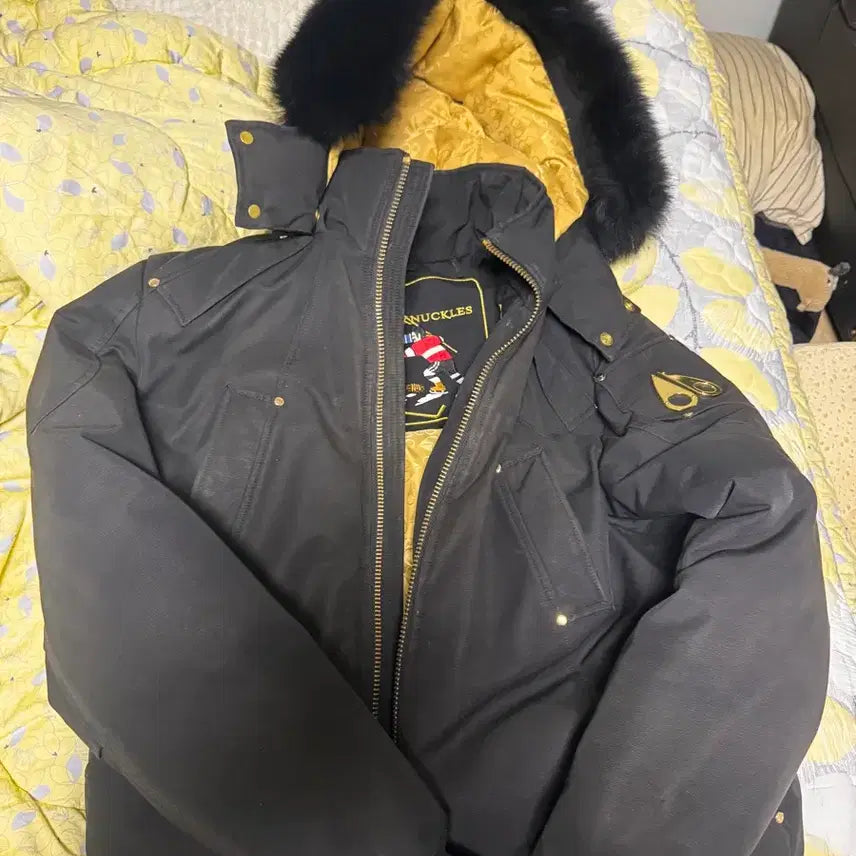 [BUNJANG] Moose Knuckles Gold Trim Padded Jacket / 무스너클 금장패딩