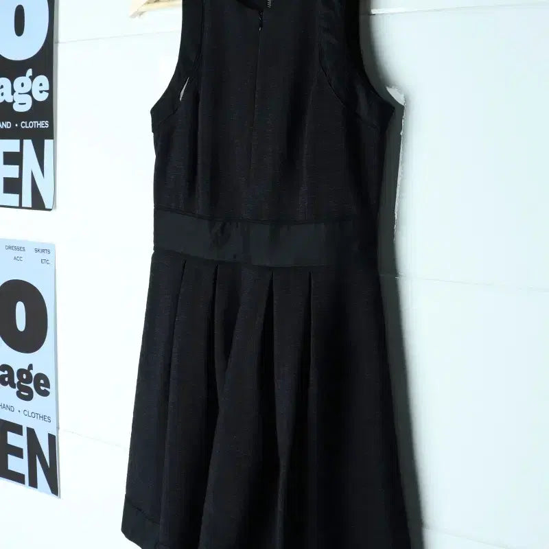 [BUNJANG] Giorgio Armani Black Sleeveless Rayon Dress / W(S) 아르마니 드레스 원피스 민소매 블랙 레이온 놈코어-H35766