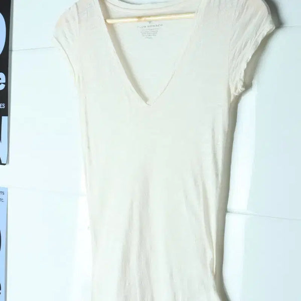 [BUNJANG] Club Monaco Y2K V-Neck Short Sleeve T-Shirt (XS-S) / W(XS-S) 클럽모나코 반팔 티셔츠 한섬 Y2K 브이넥-H35770