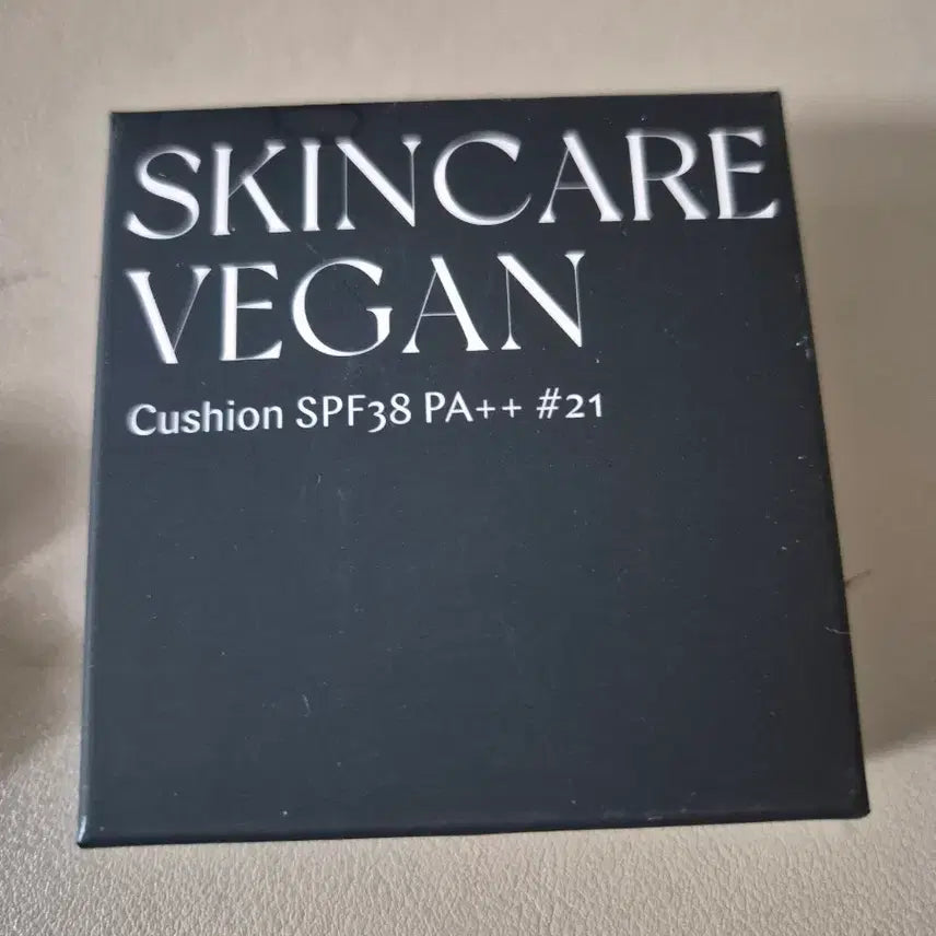 [BUNJANG] Isoi Vegan Skincare Cushion SPF50+ PA++++ #21 / 새상품 아이소이 비건 스킨케어 쿠션  #21