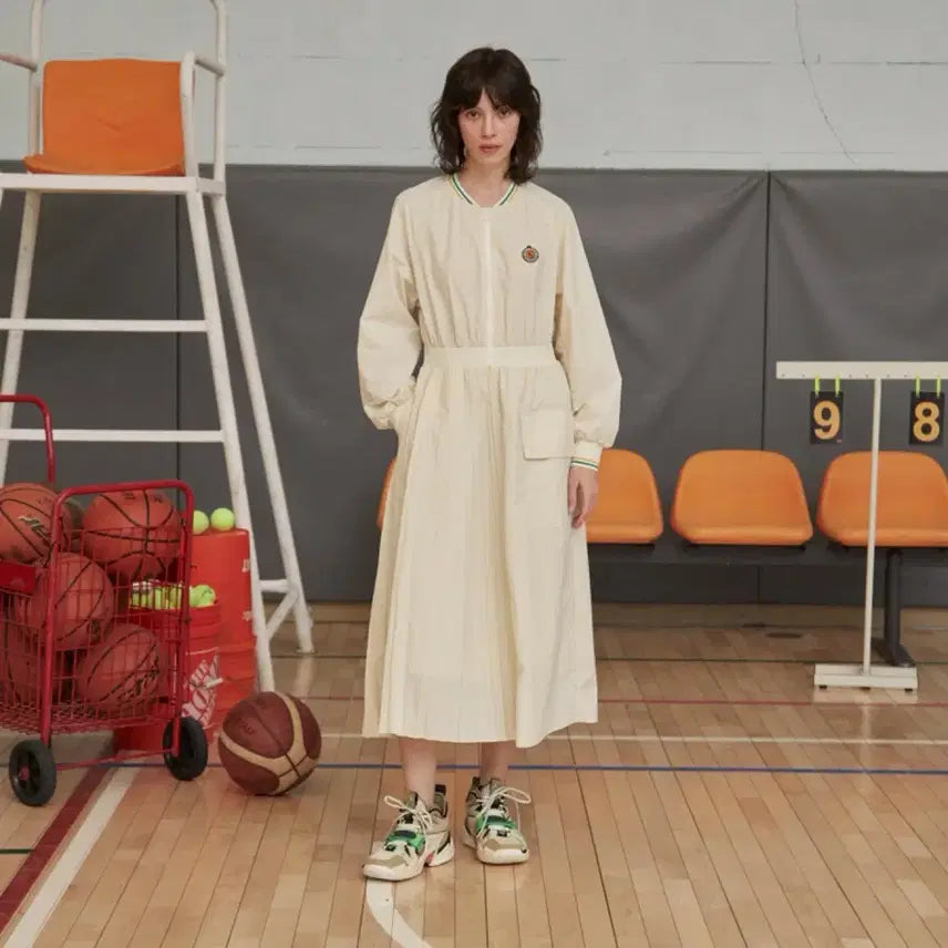 [BUNJANG] Jucy Judy Pleated Semi-Zip Long Dress Ivory / 쥬시쥬디 반집업 바스락 플리츠 롱 원피스 아이보리 아노락 허리밴딩 언발