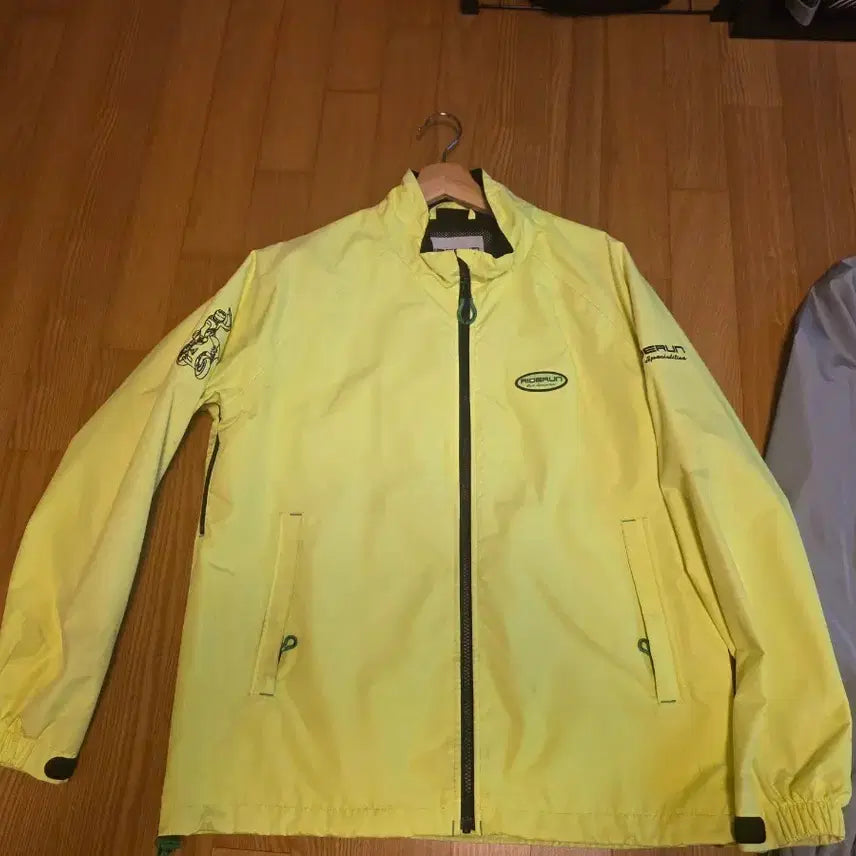 [BUNJANG] Riderun Fluorescent Windbreaker Jacket M (95-100) / 라이드런 형광바람막이M(95-100)