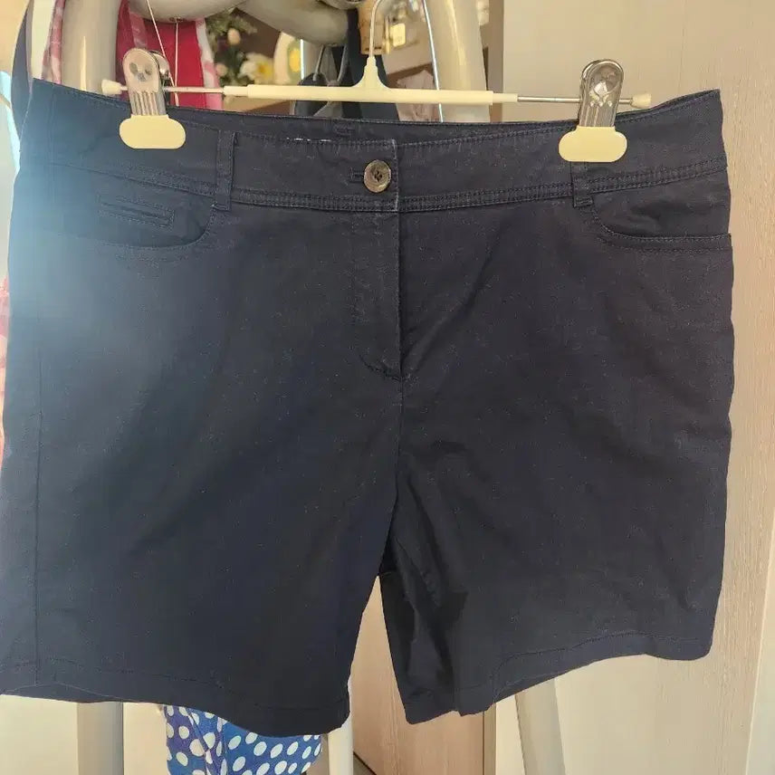 [BUNJANG] Hazzys Women's Navy Shorts / 헤지스)여성반바지