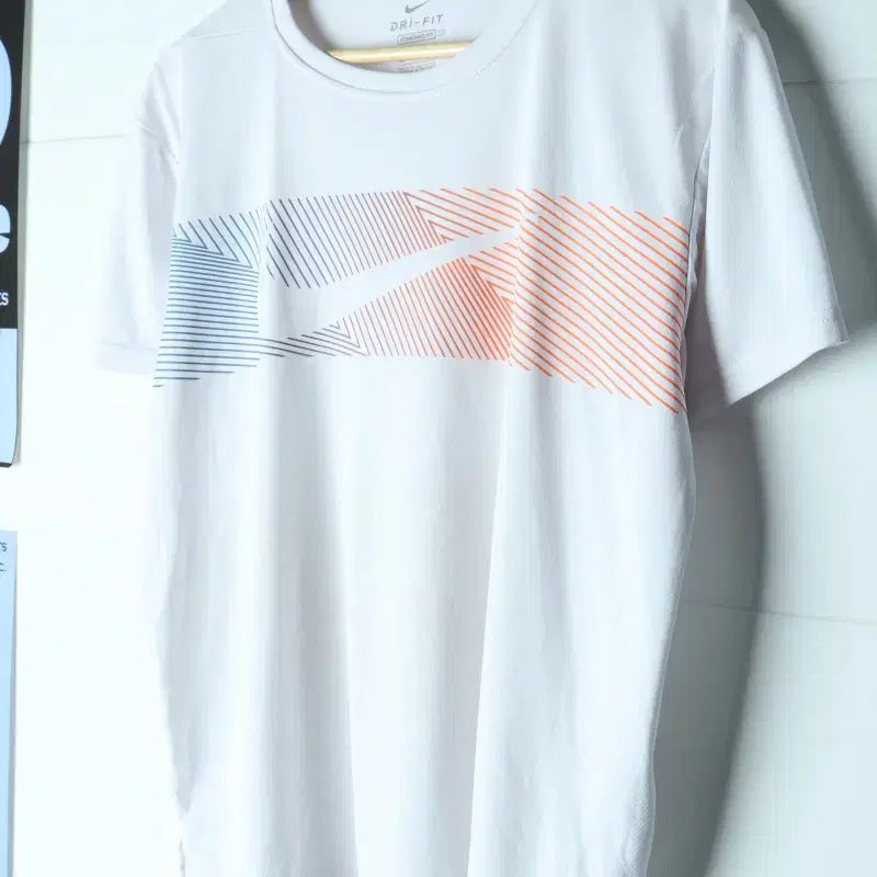 [BUNJANG] Nike Big Logo Performance T-Shirt White / (L) 나이키 반팔 티셔츠 기능성 빅로고 화이트 런닝 러닝-H35724