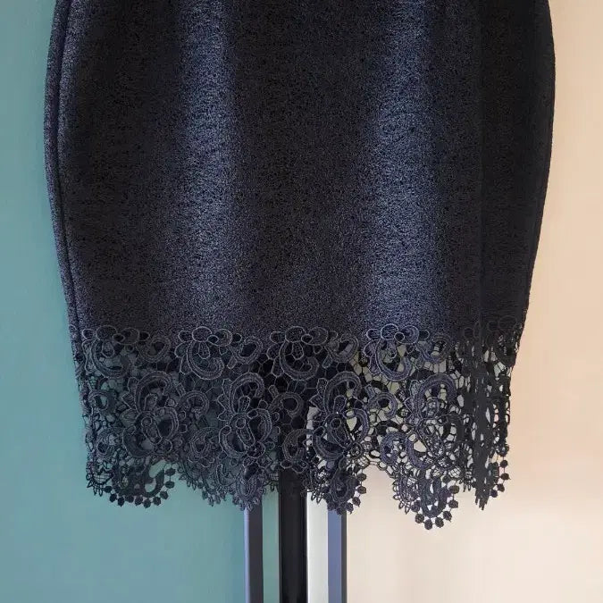 [BUNJANG] Lace Detail Midi Skirt - Black / 레이스스커트 투미 /블랙 새상품 27-28인치