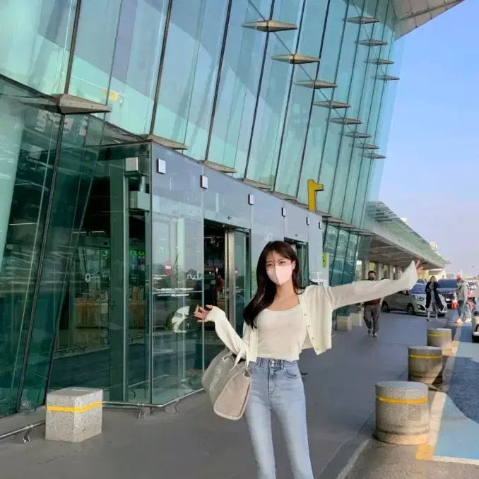 [BUNJANG] HAWA Two-Button Light Wash Denim Jeans M / 하와 투버튼 연청 데님 M
