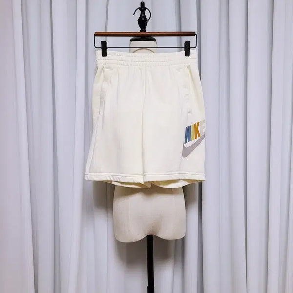 [BUNJANG] Nike Sportswear Club French Terry Shorts Kids / 나이키 주니어 스포츠웨어 클럽 프렌치 테리 쇼츠