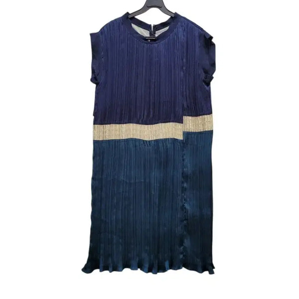 [BUNJANG] The Izzat Pleated Dress / 더아이잩 플리츠 원피스