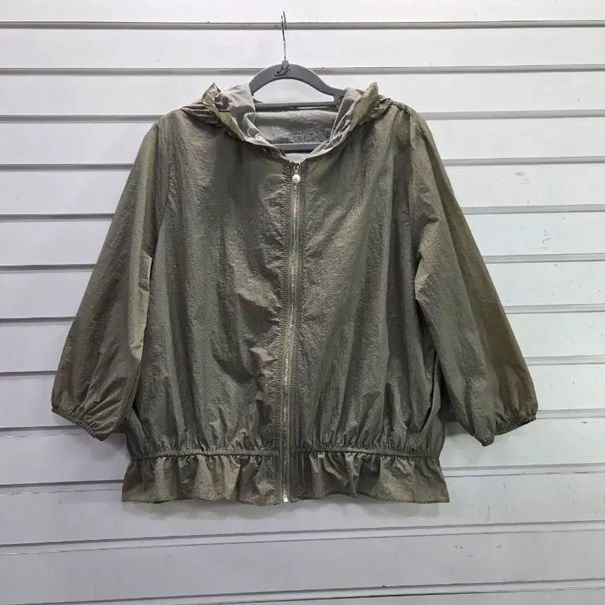 [BUNJANG] Lightweight Windbreaker Hooded Jacket / 연카키 칠부소매  경량 바람막이 후드점퍼/보물찾기천사