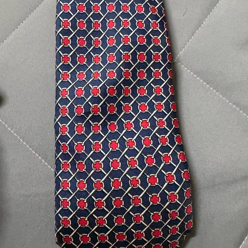 [BUNJANG] Hermes Silk Geometric Check Pattern Necktie / 에르메스 실크 넥타이 기하학 체크 패턴