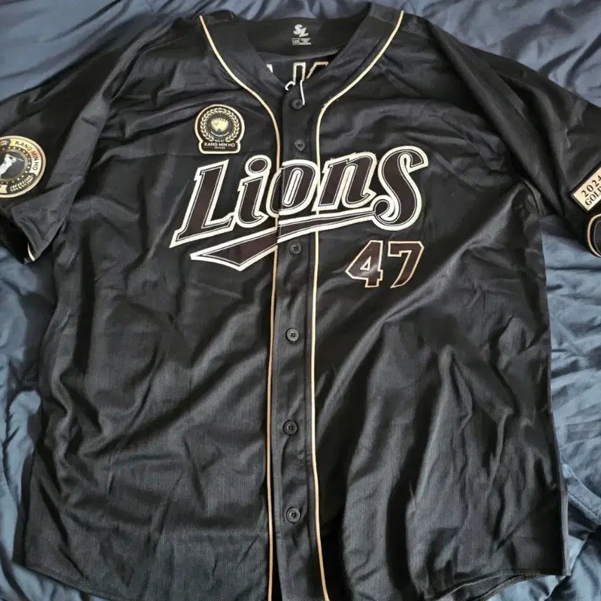 [BUNJANG] Samsung Lions Kang Min-ho 2024 KBO Golden Glove Baseball Jersey Size 120 / 삼성 라이온즈 강민호 2024 KBO 골든글러브 야구 유니폼 120사이즈 팝니다