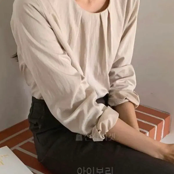 [BUNJANG] Pleated Round Neck Silky Blouse - Beige / (F) 플리츠 라운드넥 실키 블라우스 베이지 한번 착용