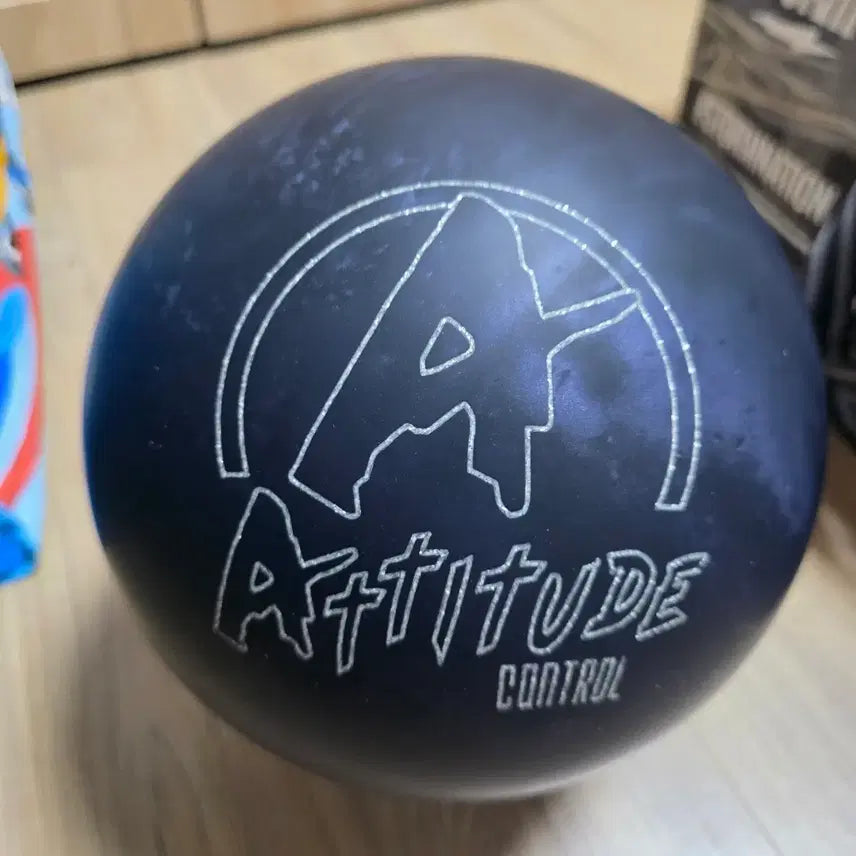[BUNJANG] Brunswick Ricochet Return Bowling Ball (15lb) / 새볼링공팝니다15파운드