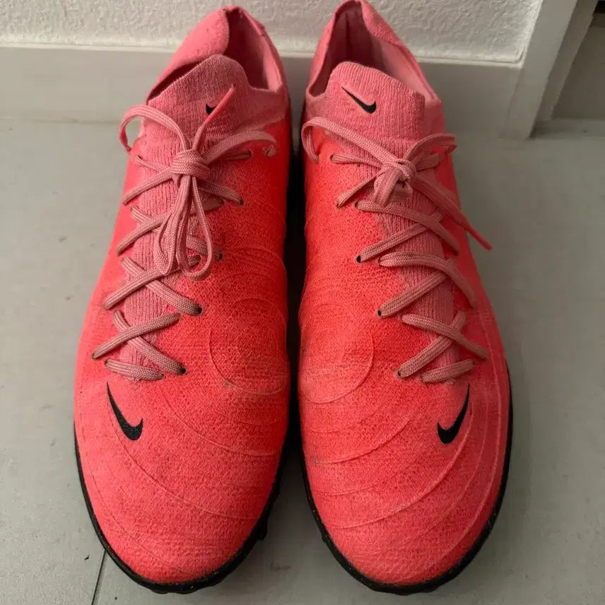 [BUNJANG] Nike Phantom GX II Pro TF Sunset Pulse / Black Football Boots / 나이키 팬텀 GX 2 프로 TF (Nike Phantom GX II Pro TF) 컬러: Sunset Pulse / Black (핑크)
