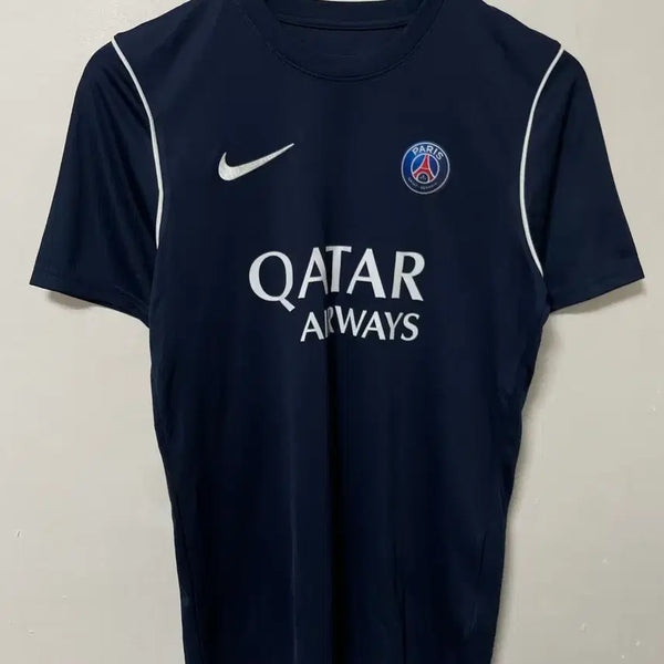 [BUNJANG] Nike Paris Saint-Germain (PSG) Performance Spandex Short Sleeve Jersey / 95 나이키 PSG 파리생제르망 기능성 스판 반팔티 유니폼 정품