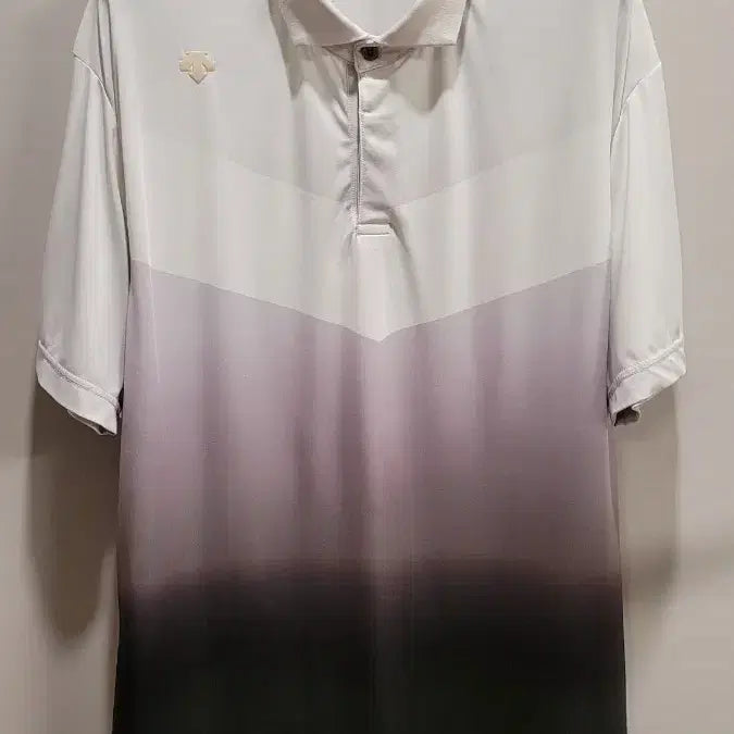 [BUNJANG] Descente Men's T-Shirt / 데상트 남성 티셔츠