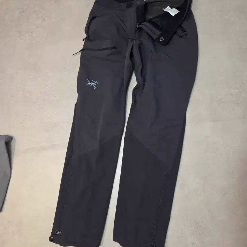[BUNJANG] Arc'teryx Hiking Pants Size 30 / 아크테릭스 등산바지30