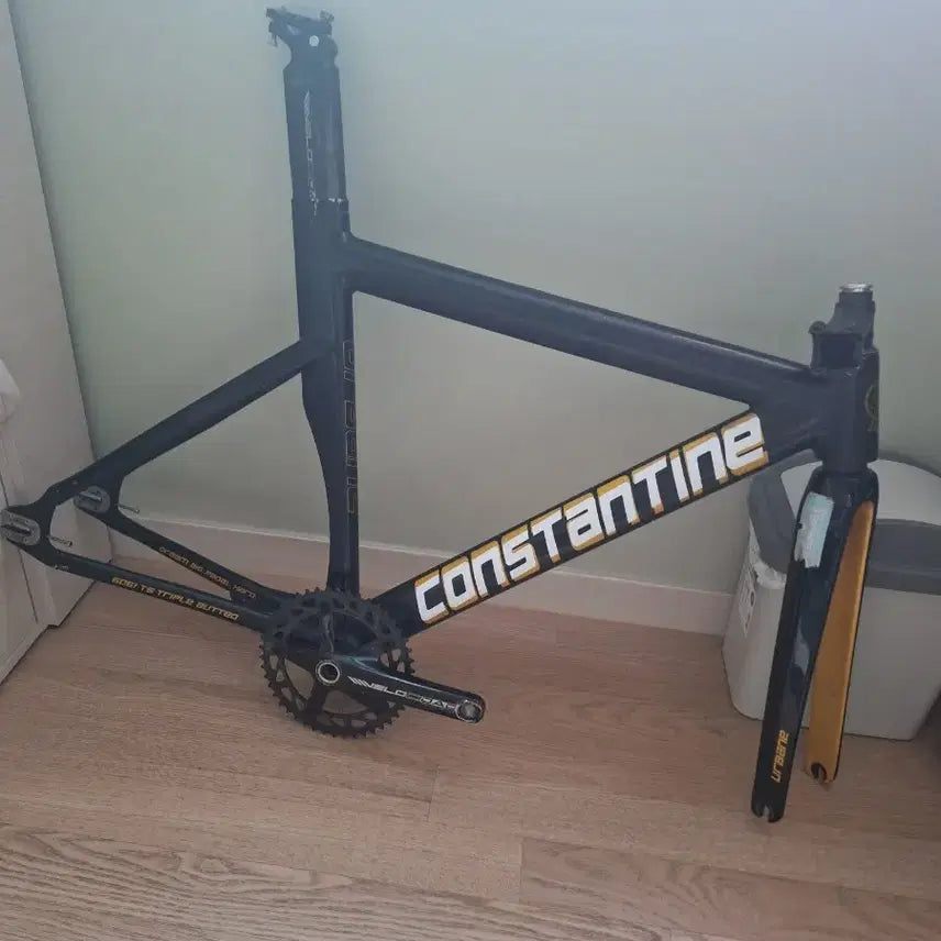 [BUNJANG] Constantine Track Frame and Crankset / 콘스탄틴 프레임,크랭크 급처