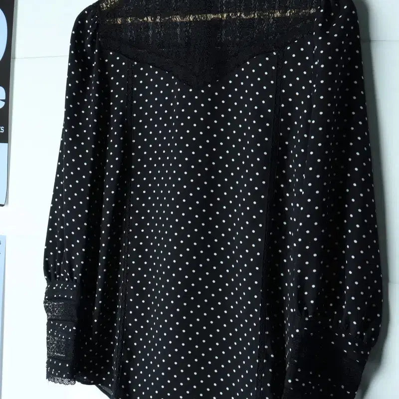 [BUNJANG] W Dot See-through Blouse / W(S-M) 셔츠 남방 블라우스 도트 블랙 시스루-H35752