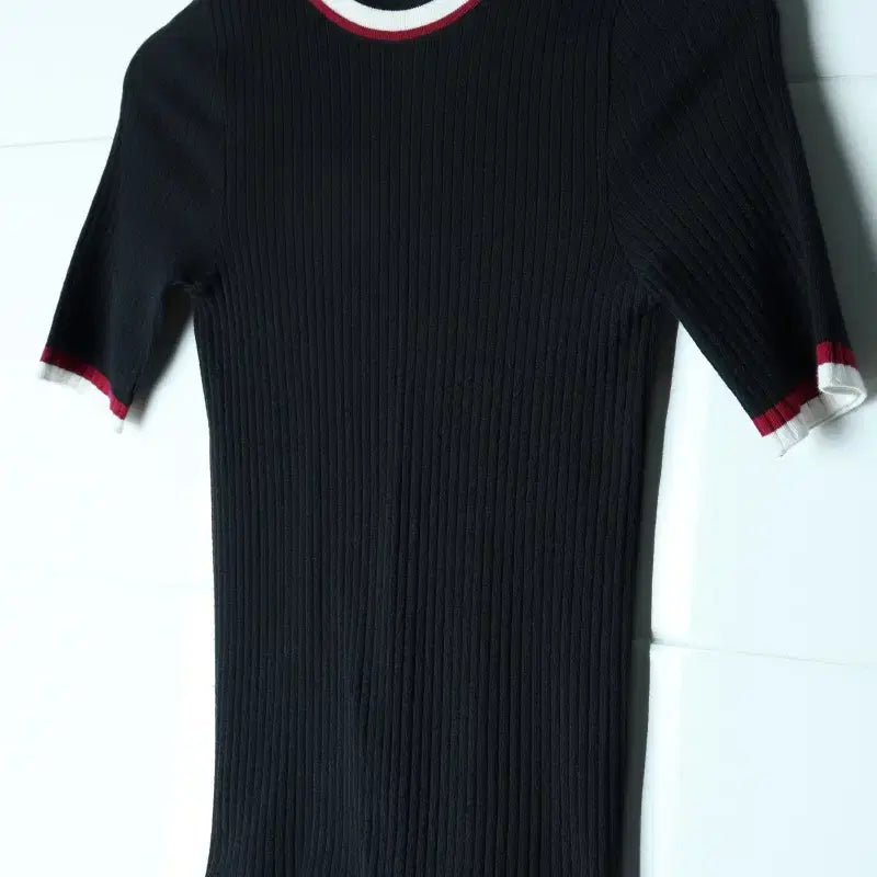 [BUNJANG] 8 Seconds Slim Fit Ringer Ribbed T-Shirt / W(S) 에잇세컨즈 반팔 티셔츠 슬림핏 링거 골지 놈코어-H35759