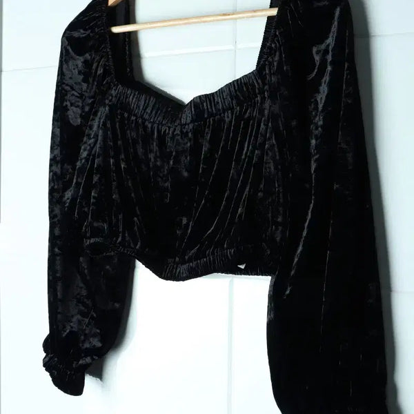 [BUNJANG] ZARA Wide Neck Velvet Cropped Long Sleeve T-Shirt Black / W(L) 자라 긴팔티셔츠 와이드넥 크롭 벨벳 블랙-H35761