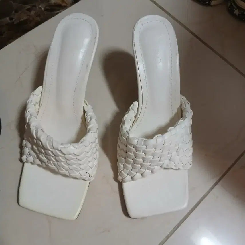 [BUNJANG] White Mule Sandals (240mm) / 화이트 뮬 샌들/240