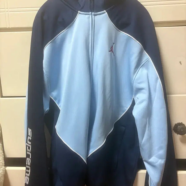 [BUNJANG] Jordan x Supreme Collaboration Fleece Jacket / 조던 슈프림 콜라보 후리스