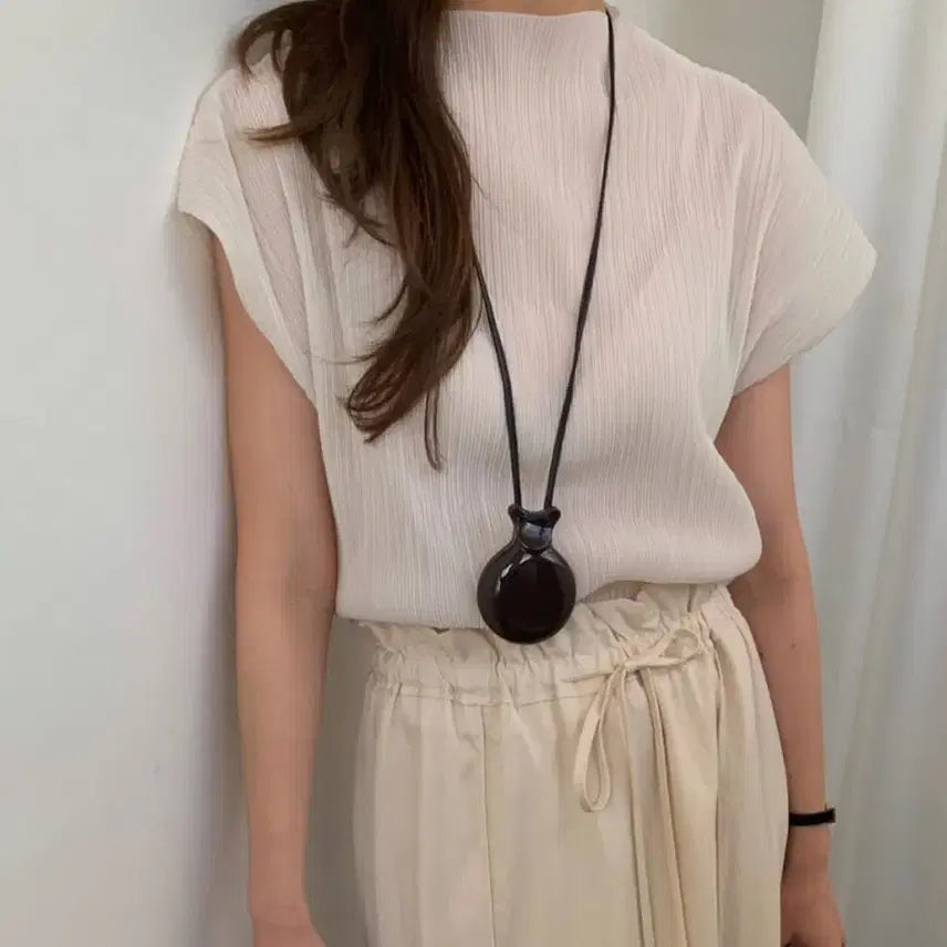 [BUNJANG] Bascket Pleated Short Sleeve Blouse / 바스켓 bascket 플리츠 반팔 블라우스