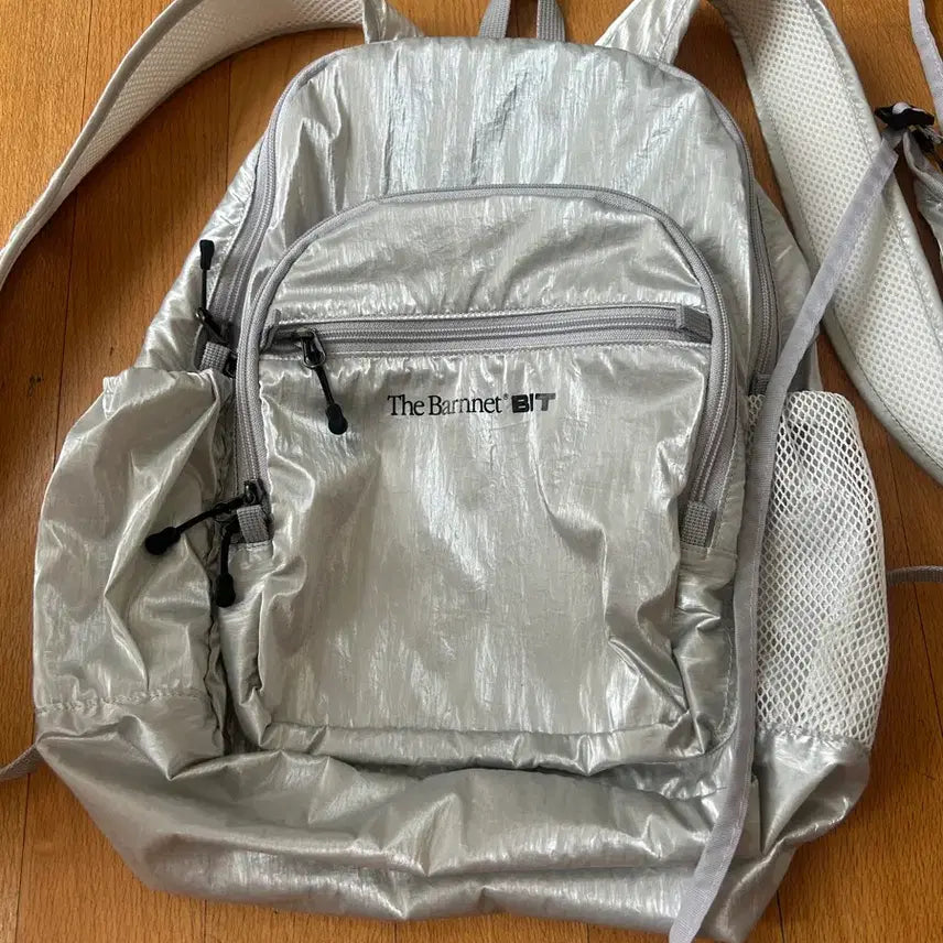 [BUNJANG] The Barnet Mone Ribonbit Silver Backpack Sacoche / 더바넷 모네 리본빛 ribonbit 실버 백팩 사코슈