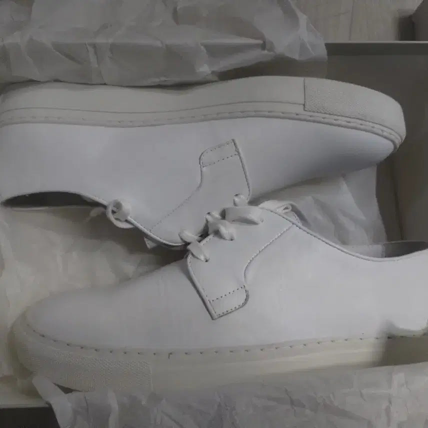 [BUNJANG] COS White Sneakers / 코스 화이트 스니커즈