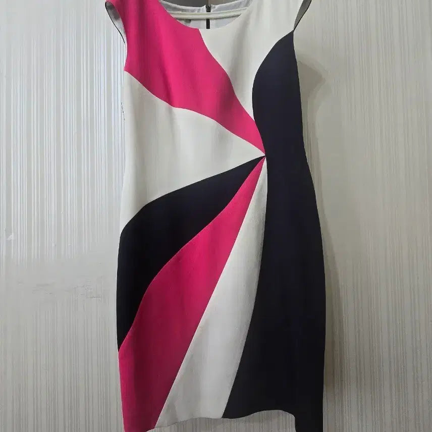 [BUNJANG] JIGOTT Stylish Midi Dress Pink White Black / JIGOTT. 지고트 스타일리쉬 원피스 55