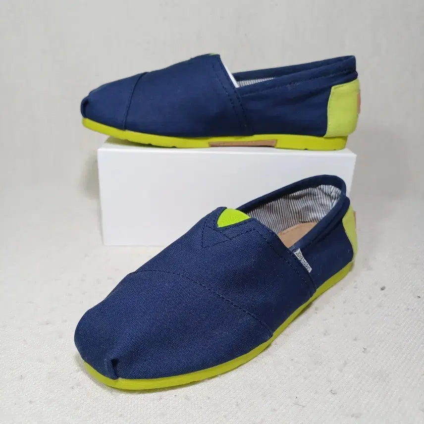 [BUNJANG] Joy & Mario Casual Slip-On Flat Shoes Size 38 / (새상품)조이앤마리오 캐쥬얼 슬립온 플랫슈즈 38